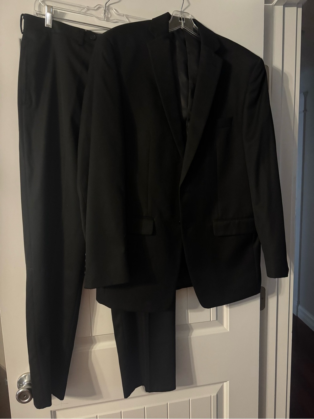 Van Heusen Black Men's Suit Jacket and Pants